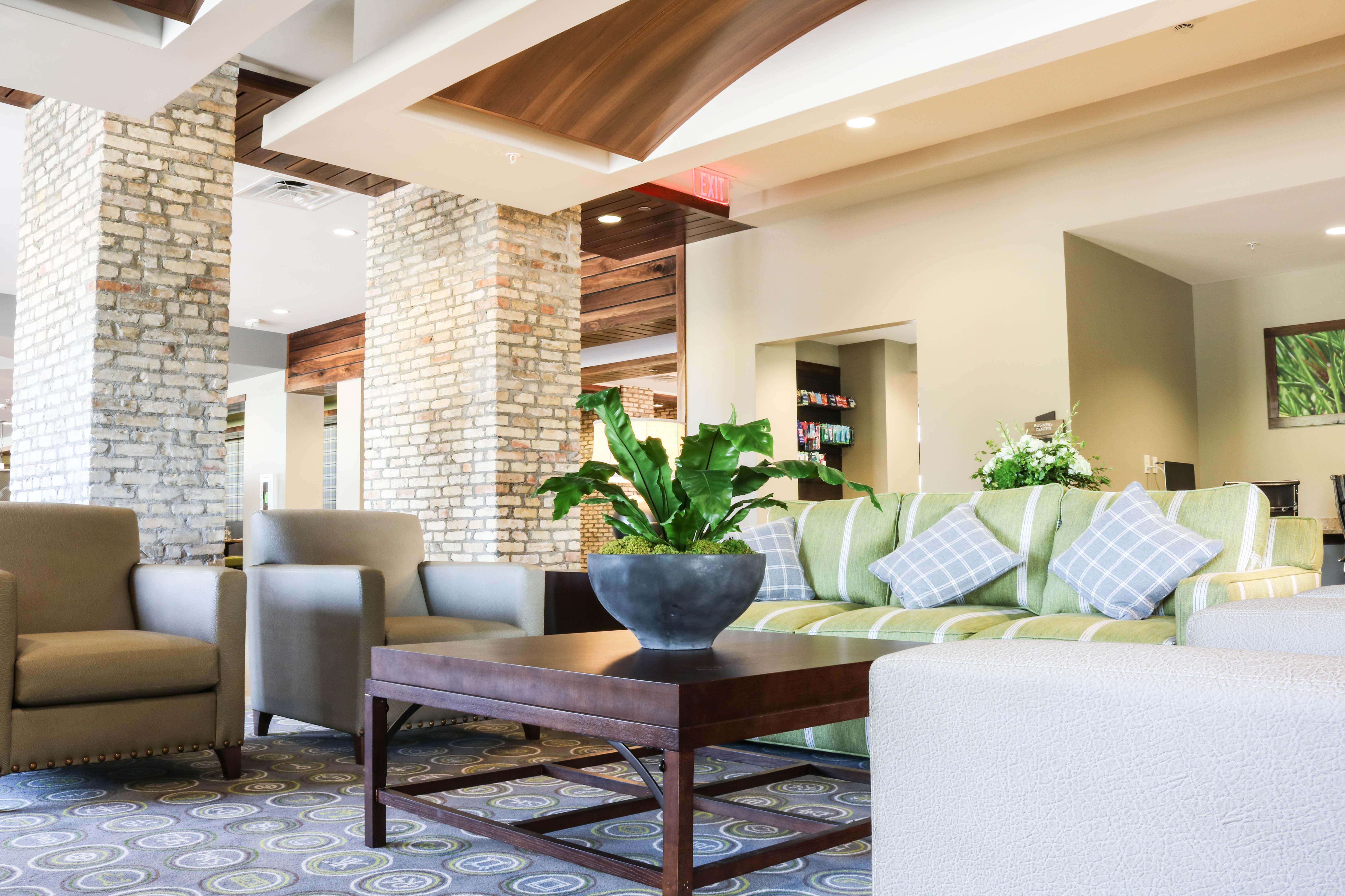 Hotel Indigo Traverse City By Ihg Экстерьер фото